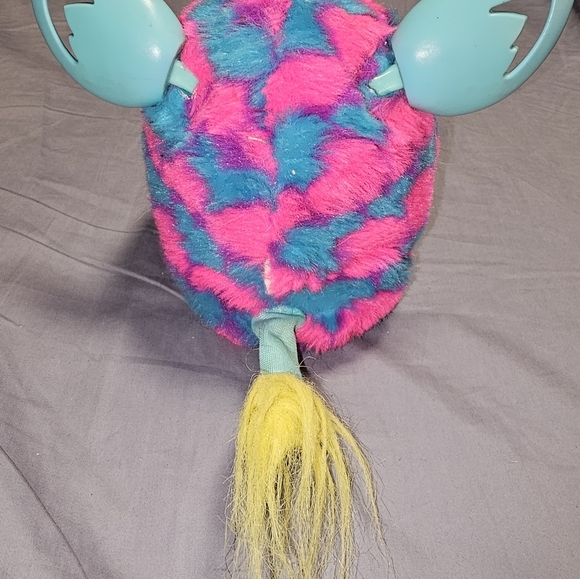 Hasbro Furby Boom 2012 Pink Blue Teal with Hearts A6806 Interactive Work… - Picture 4 of 4